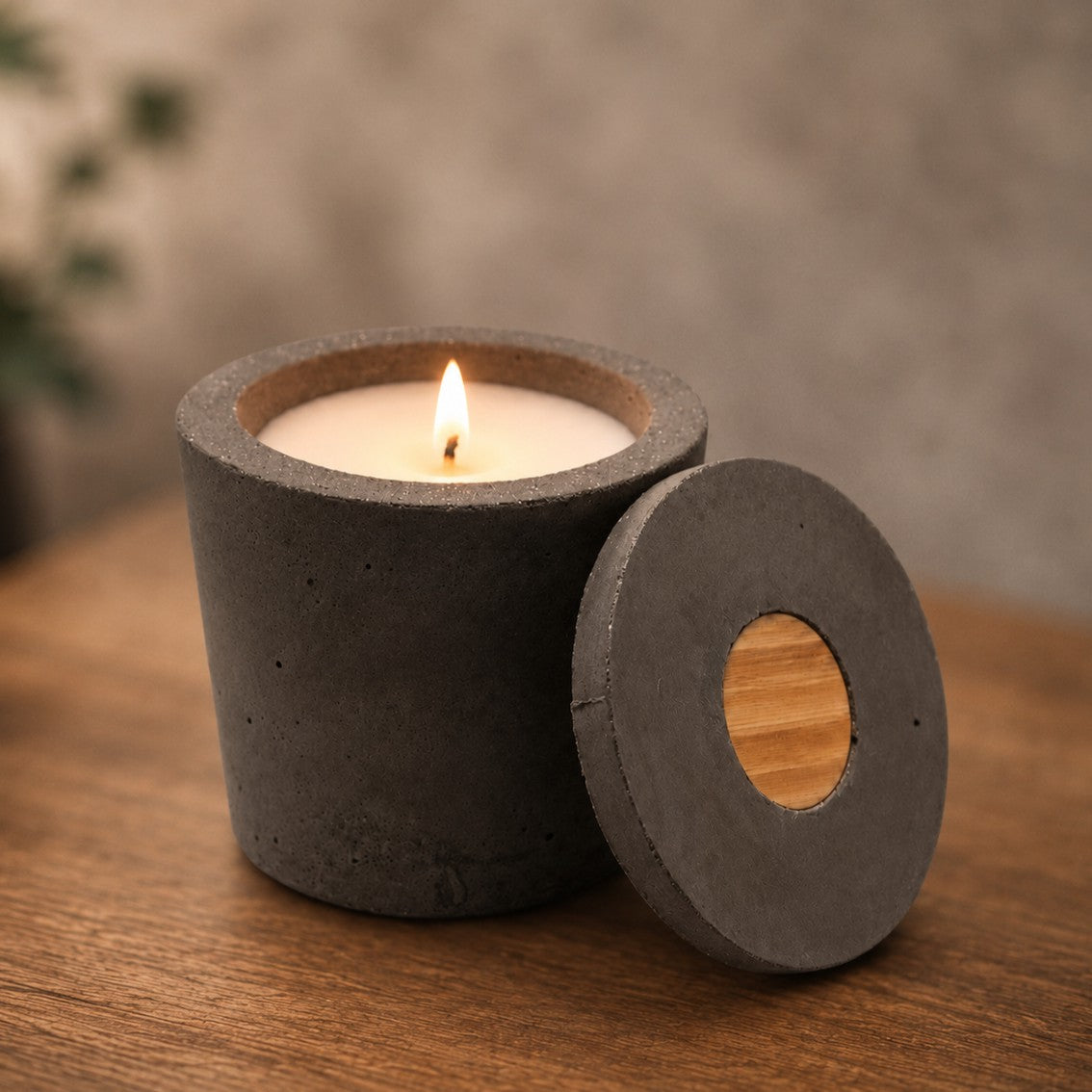 Bougie béton marron artisanale rechargeable — Parfums de Grasse | Grain de Béton