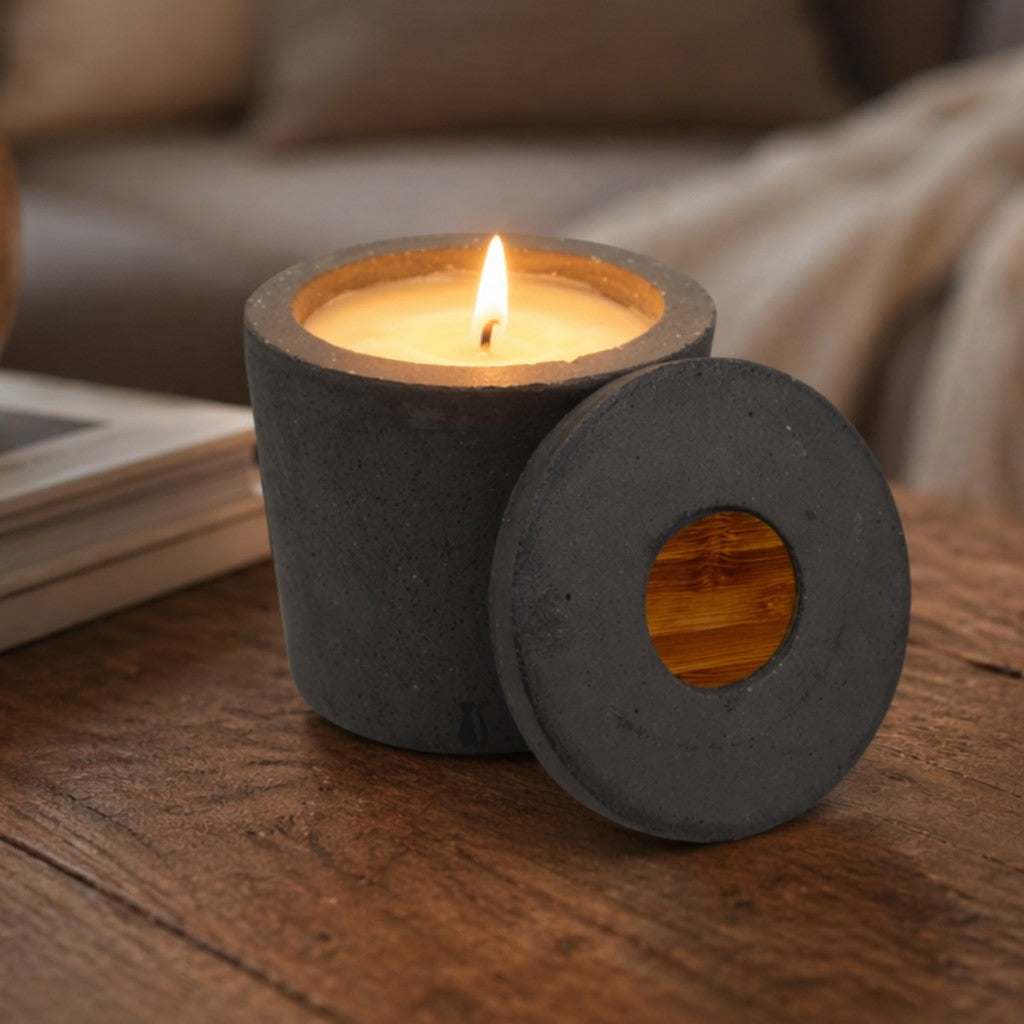 Bougie béton gris artisanale rechargeable — Parfums de Grasse | Grain de Béton