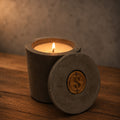 Bougie béton monogramme personnalisable — Gravure initiale | Grain de Béton